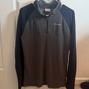 Columbia Two-Tone Black and Gray Pullover